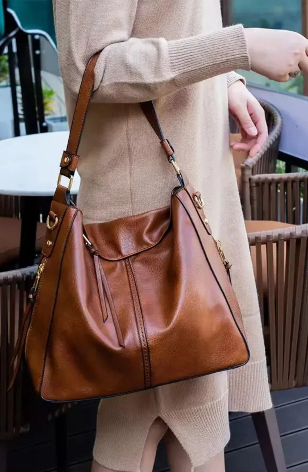 Bolso Riba - efecto piel con tarjetero Antirobo de regalo