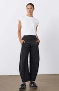 Pantalón Bruna — Barrel Fit de cintura alta