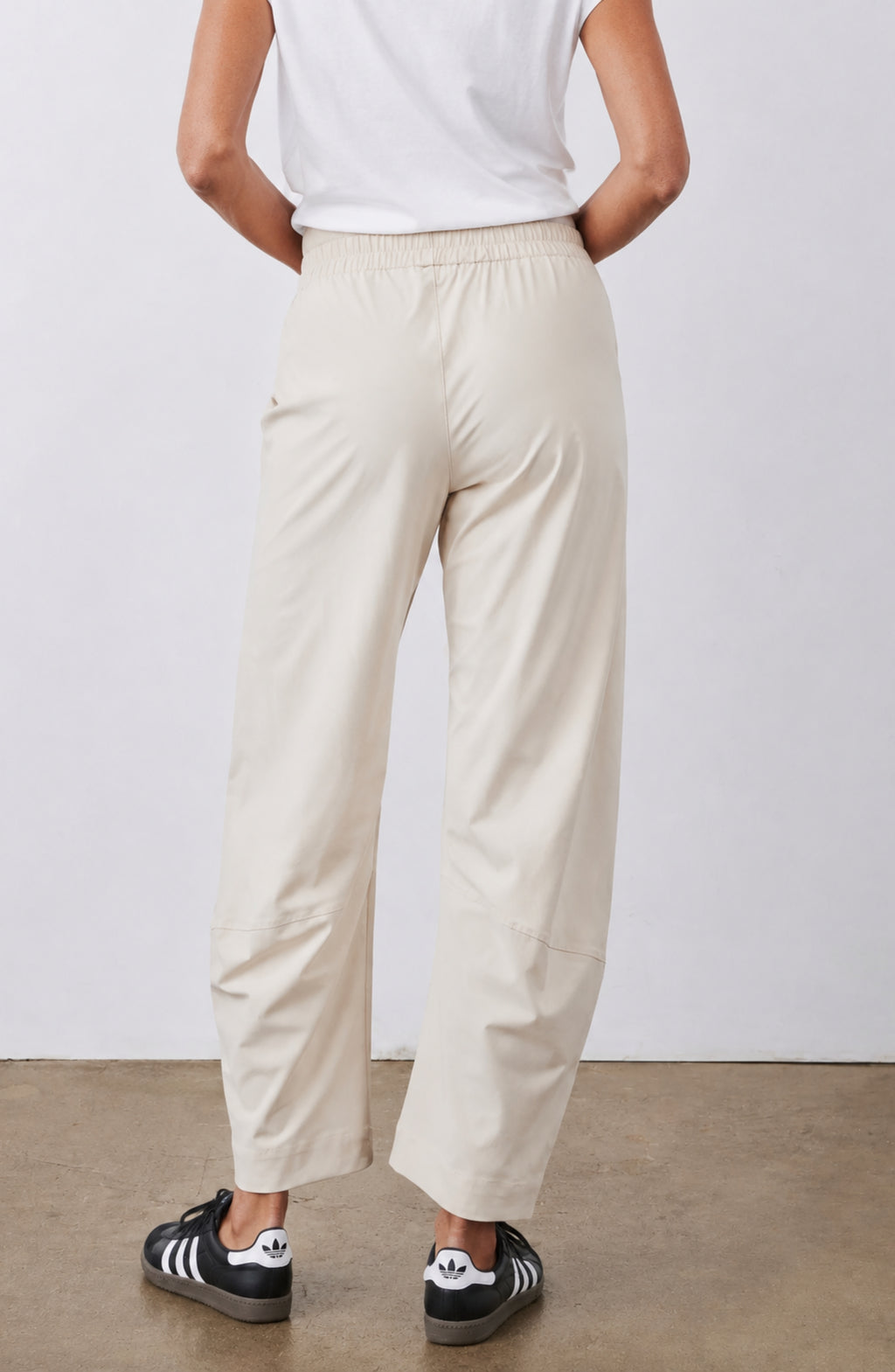 Pantalón Bruna — Barrel fit de cintura alta